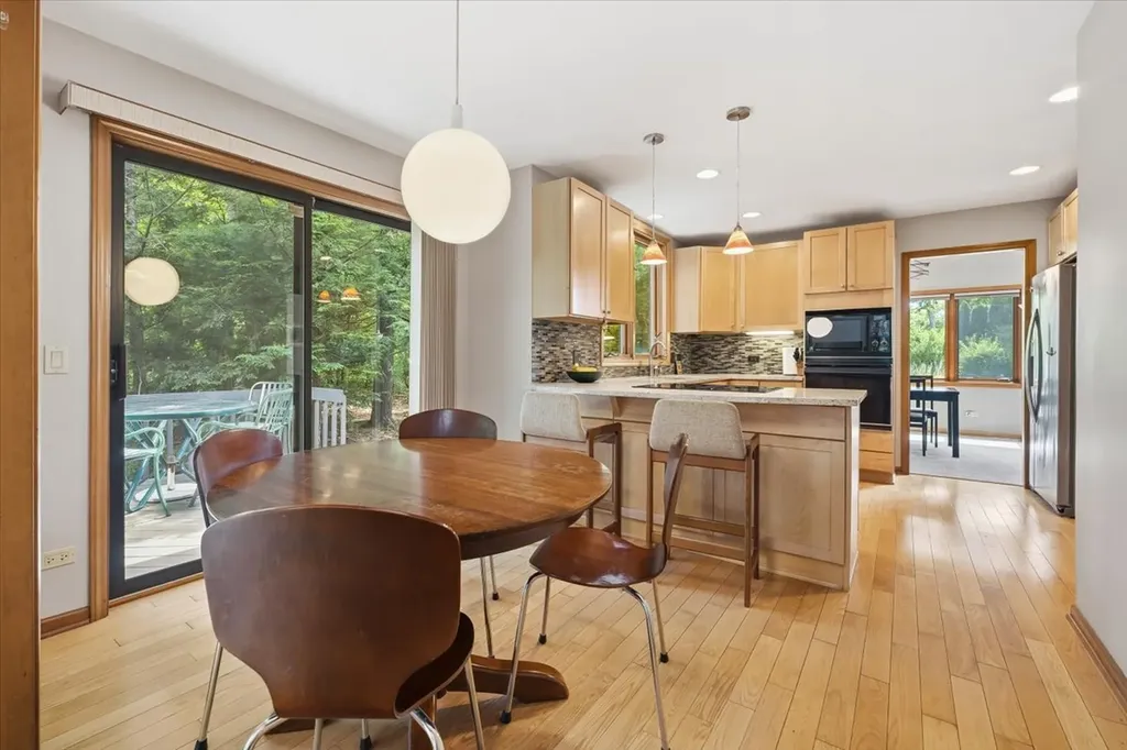 1755 South Wiesbrook Road Wheaton IL 60189