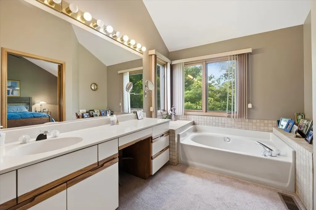 1755 South Wiesbrook Road Wheaton IL 60189
