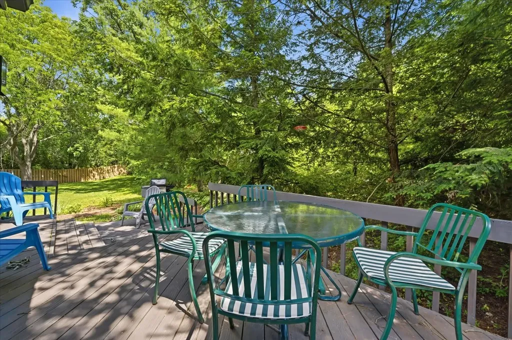 1755 South Wiesbrook Road Wheaton IL 60189