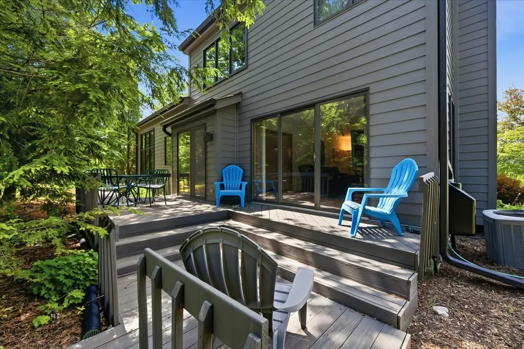 1755 South Wiesbrook Road Wheaton IL 60189