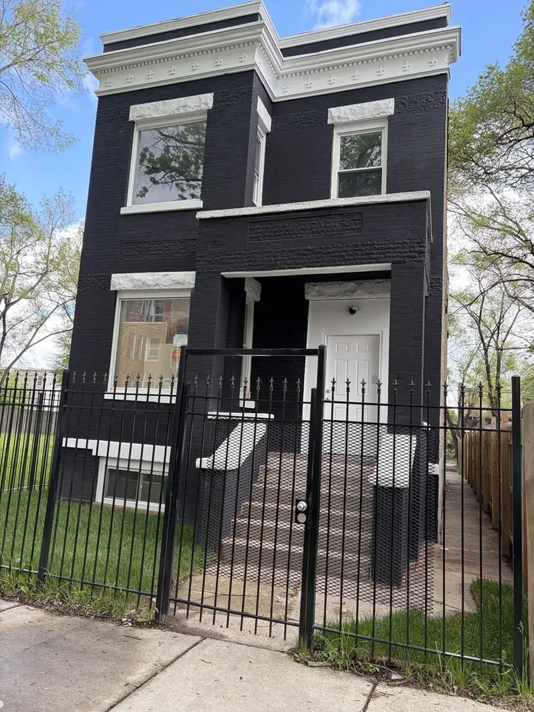 4108 West Wilcox Street Chicago IL 60624