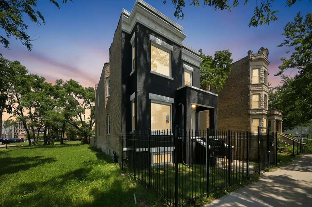 4108 West Wilcox Street Chicago IL 60624