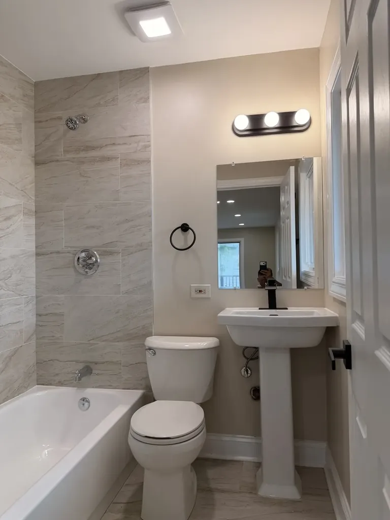 461 East Fullerton Avenue S Glendale Heights IL 60139