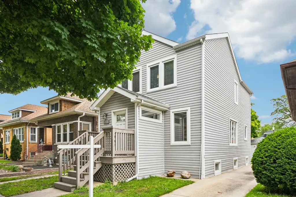 3531 Scoville Avenue Berwyn IL 60402
