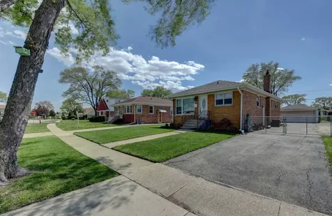 9973 Wilson Avenue Schiller Park IL 60176