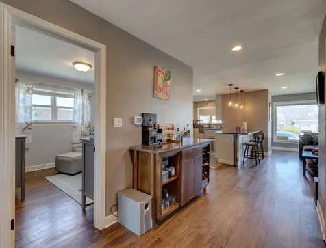 9973 Wilson Avenue Schiller Park IL 60176