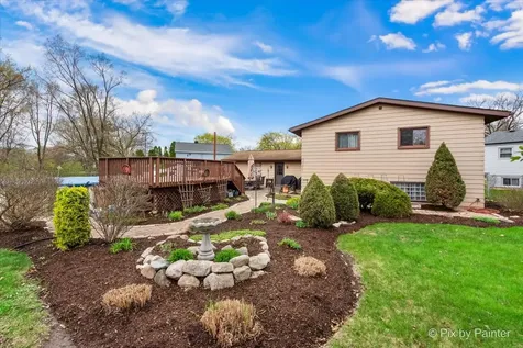 830 Buckingham Court Crystal Lake IL 60014