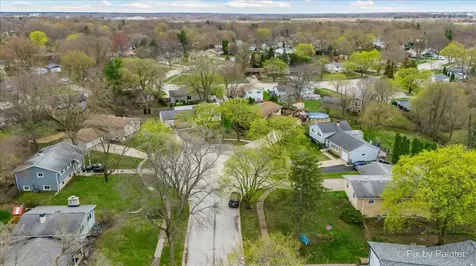 830 Buckingham Court Crystal Lake IL 60014