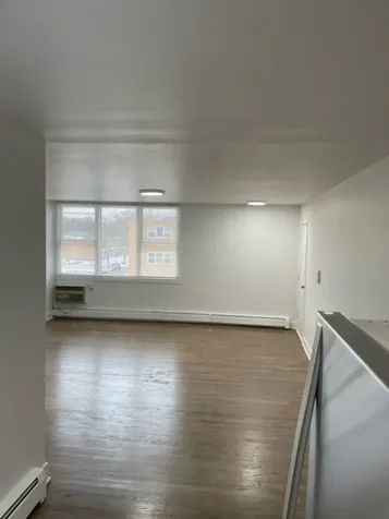 2515 West Jerome Street Chicago IL 60645