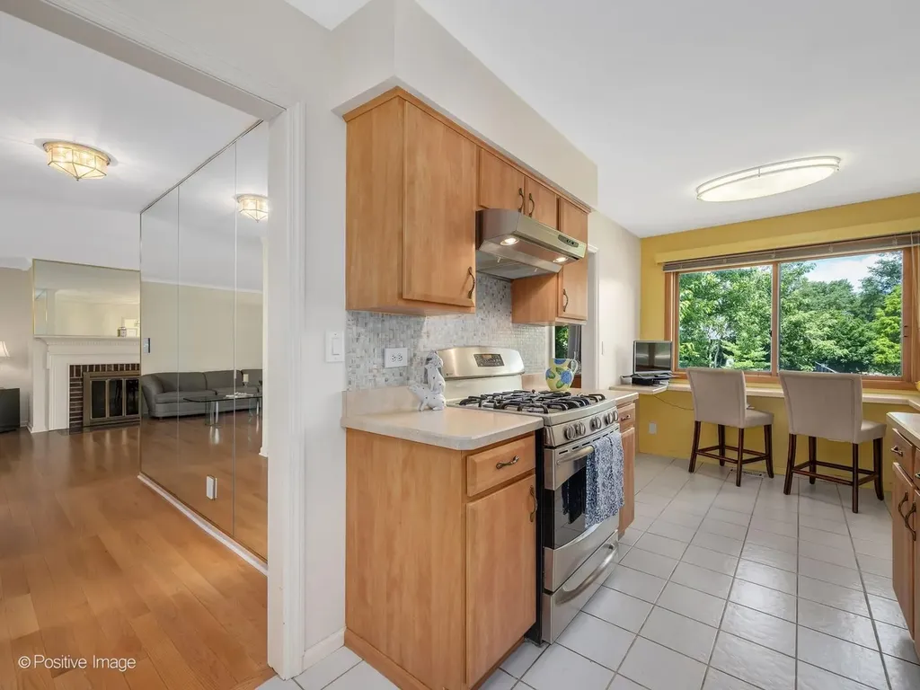 19W182 Ginny Lane E Oak Brook IL 60523