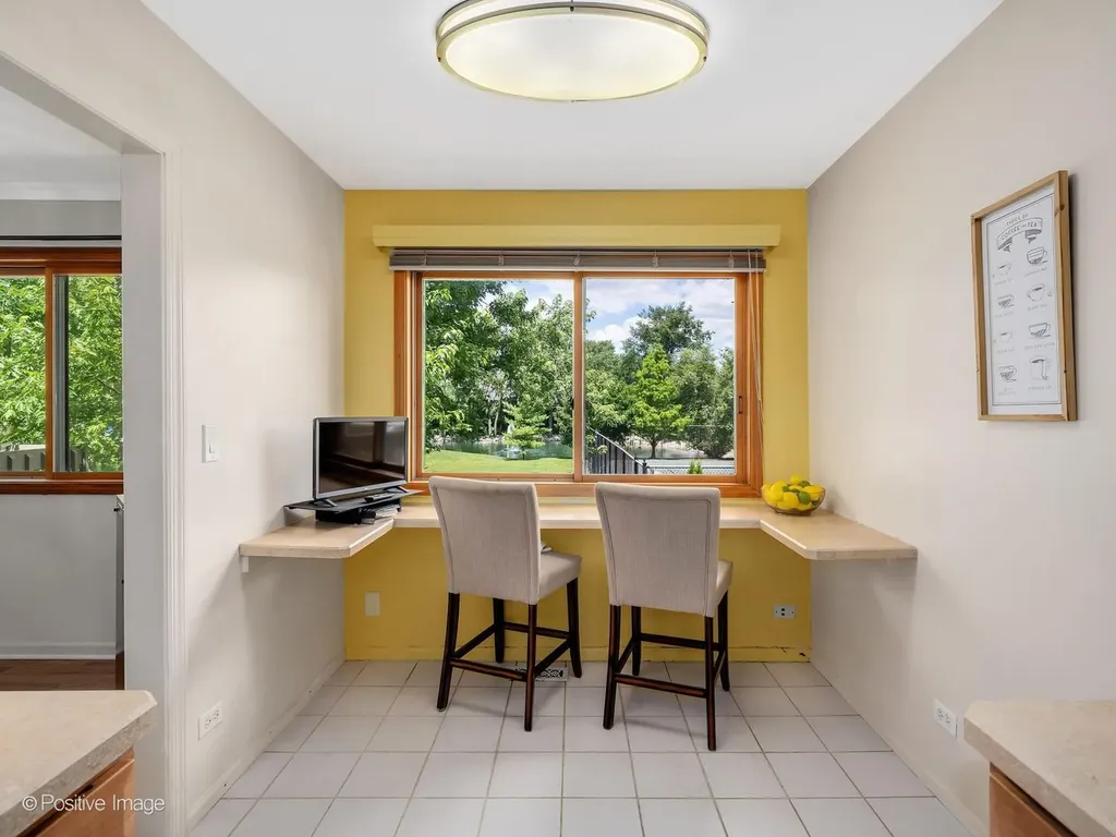 19W182 Ginny Lane E Oak Brook IL 60523