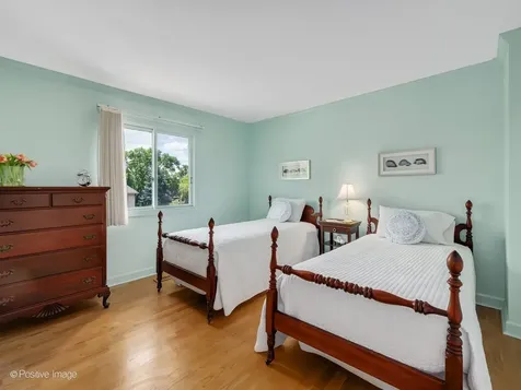 19W182 Ginny Lane E Oak Brook IL 60523