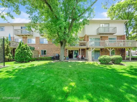 19W182 Ginny Lane E Oak Brook IL 60523