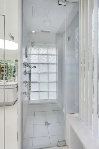 42 Woodley Road Winnetka IL 60093