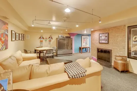 42 Woodley Road Winnetka IL 60093