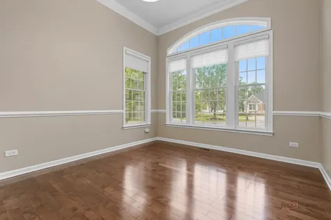 4 Joshua Court South Barrington IL 60010