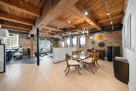 811 West Aldine Avenue Chicago IL 60657