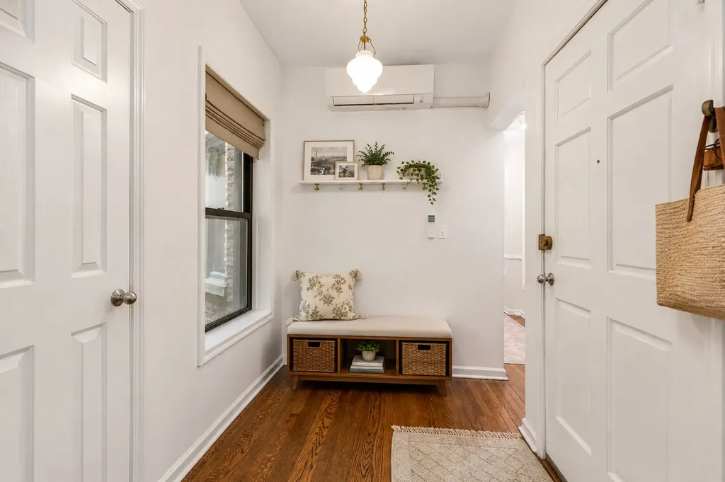 4410 North Paulina Street Chicago IL 60640