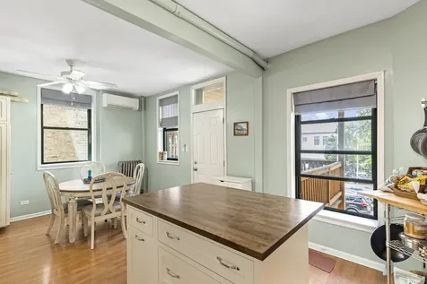 4410 North Paulina Street Chicago IL 60640