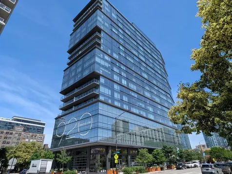 920 North Wells Street Chicago IL 60610