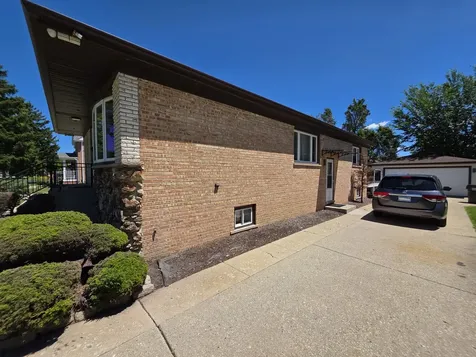 4305 Judd Avenue Schiller Park IL 60176