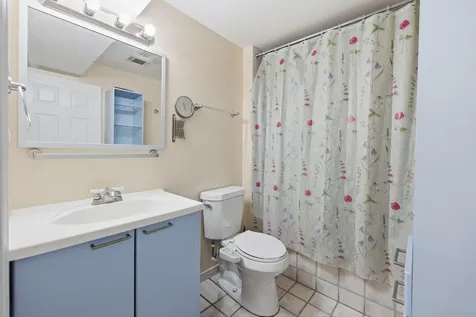 154 Augusta Drive Streamwood IL 60107