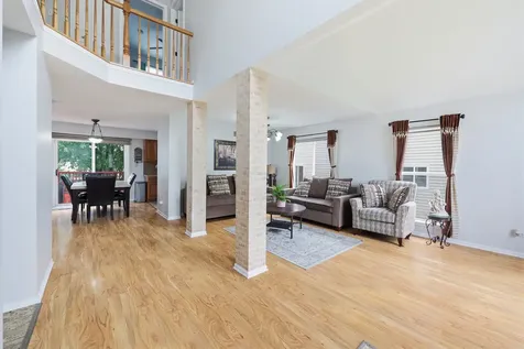 154 Augusta Drive Streamwood IL 60107