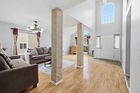 154 Augusta Drive Streamwood IL 60107