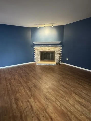 871 Cross Creek Court Roselle IL 60172