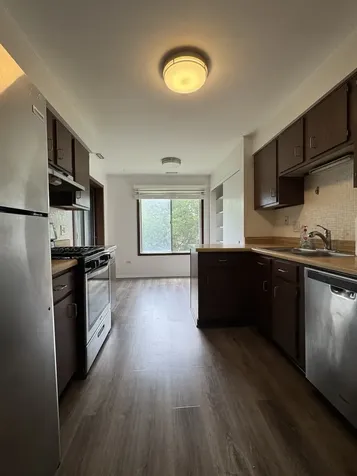 871 Cross Creek Court Roselle IL 60172