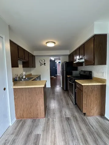 871 Cross Creek Court Roselle IL 60172