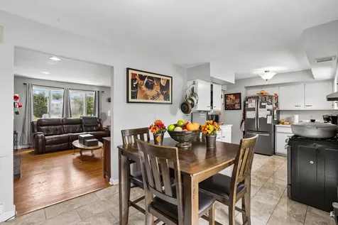356 West Park Avenue Addison IL 60101