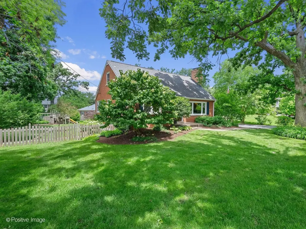 5902 Wolf Road Western Springs IL 60558