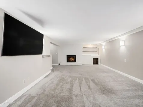 5902 Wolf Road Western Springs IL 60558