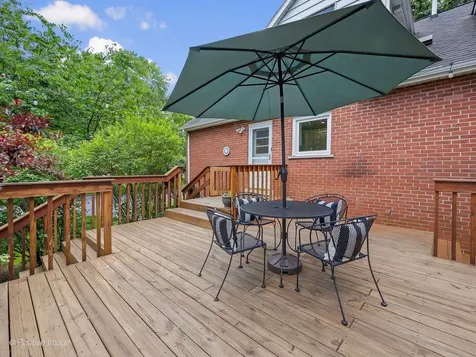 5902 Wolf Road Western Springs IL 60558