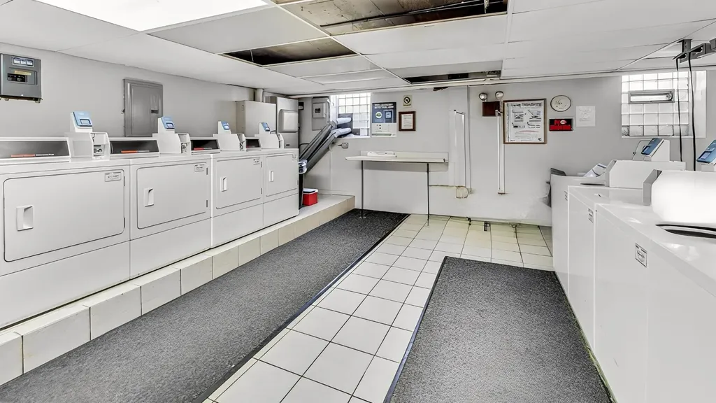 2606 West Balmoral Avenue Chicago IL 60625