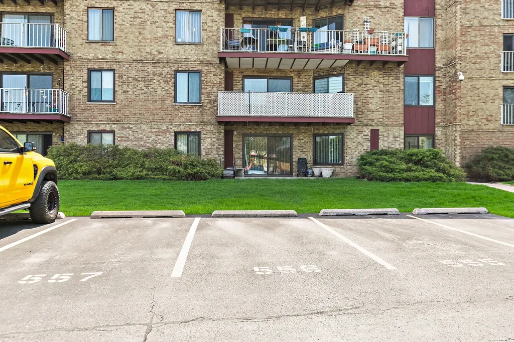 5400 Astor Lane Rolling Meadows IL 60008