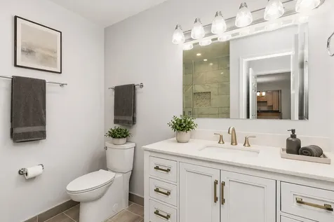 5400 Astor Lane Rolling Meadows IL 60008