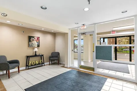 5400 Astor Lane Rolling Meadows IL 60008