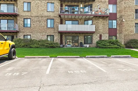 5400 Astor Lane Rolling Meadows IL 60008