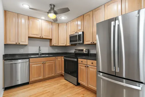 5400 Astor Lane Rolling Meadows IL 60008