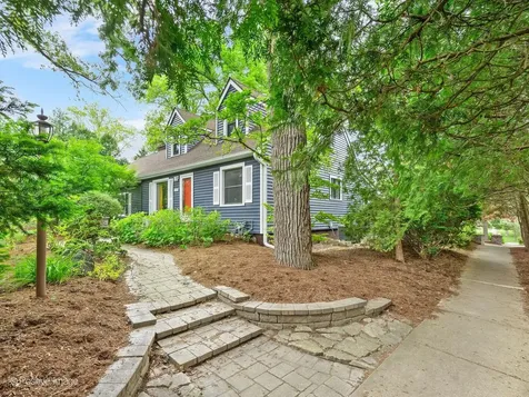 3904 Earlston Road Downers Grove IL 60515