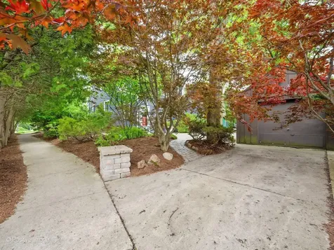 3904 Earlston Road Downers Grove IL 60515