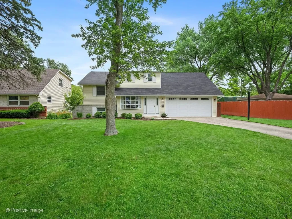 1603 Beecher Avenue Wheaton IL 60187
