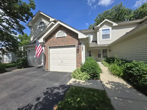 727 Shady Oaks Court Elgin IL 60120
