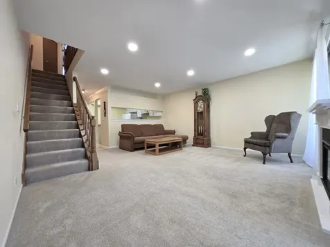 727 Shady Oaks Court Elgin IL 60120