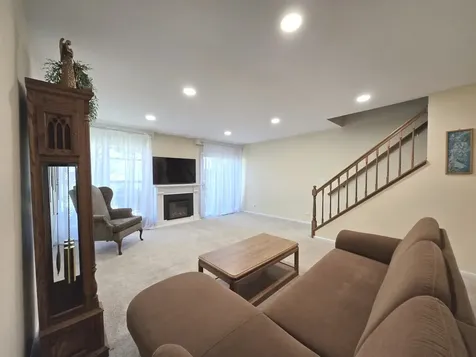 727 Shady Oaks Court Elgin IL 60120