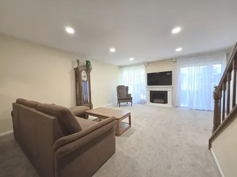 727 Shady Oaks Court Elgin IL 60120