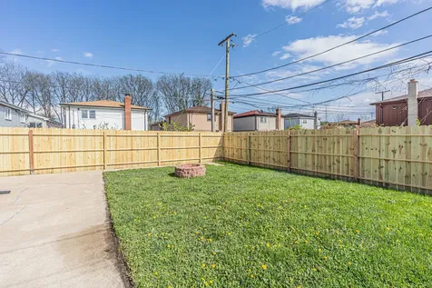 1059 Cleveland Avenue Calumet City IL 60409