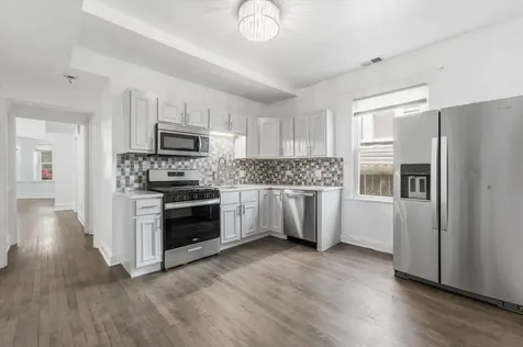 2715 Harvey Avenue Berwyn IL 60402